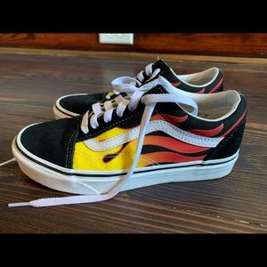 Boys size 4.5 Vans